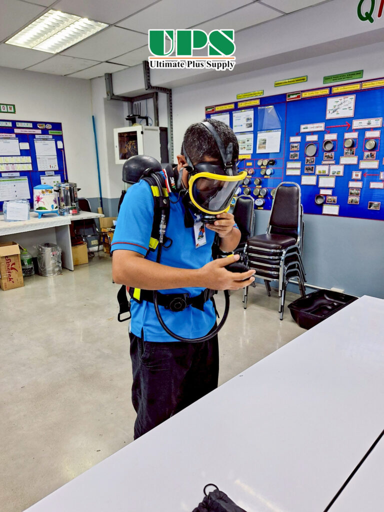 การอบรมการใช้งานเครื่องช่วยหายใจ SCBA บ. Swan industry