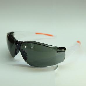 แว่นตานิรภัย เลนส์เทา ดีไซน์เพิ่มความปลอดภัย รุ่น SUPERSAFE