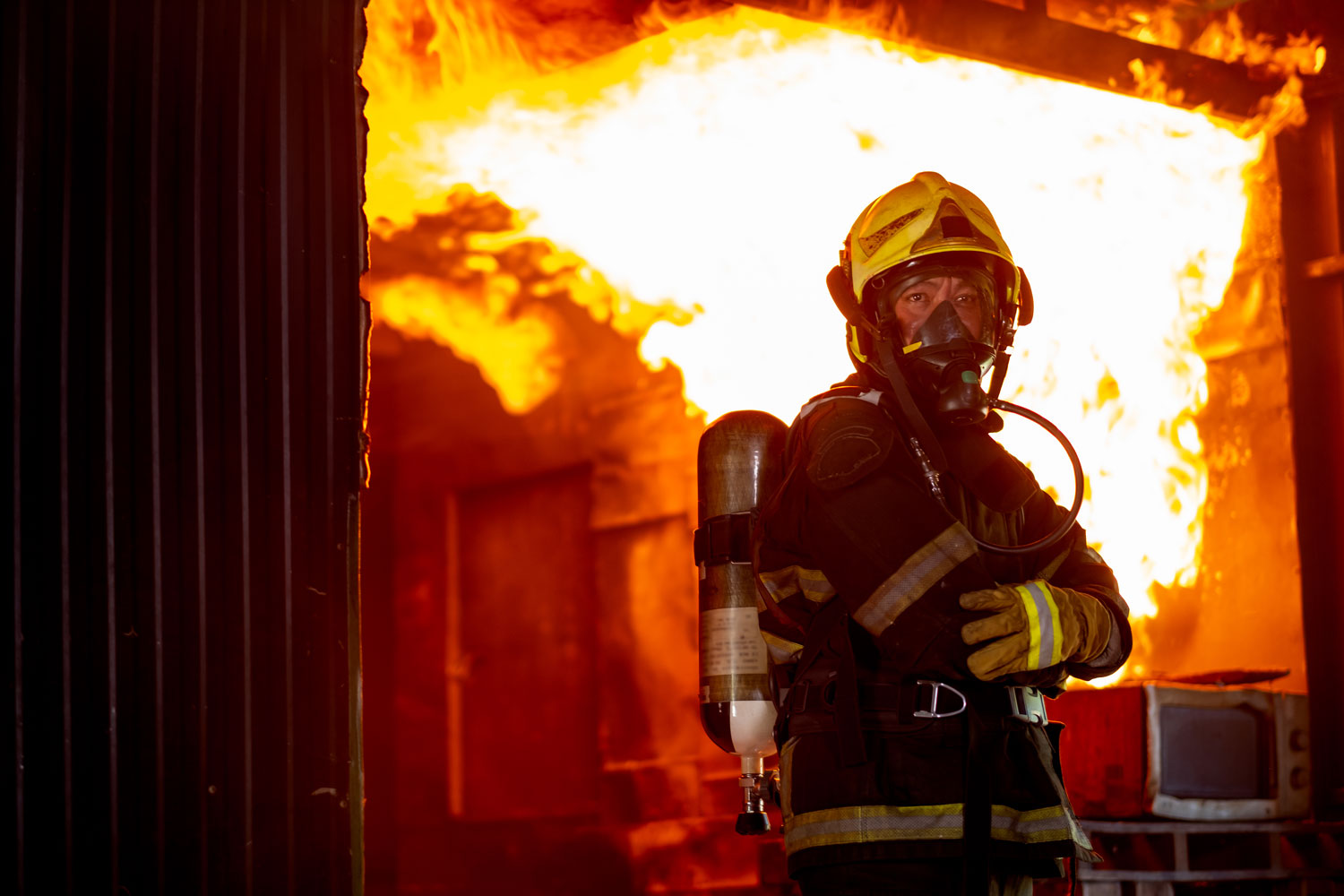 SCBA คืออะไร? วิธีเลือกและการใช้งานที่ถูกต้อง